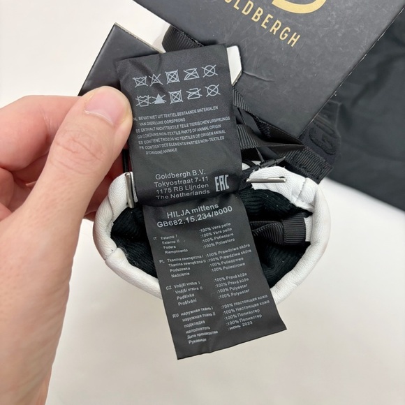 Goldbergh Hilja Mittens in White Size 6.5 - Picture 7 of 10